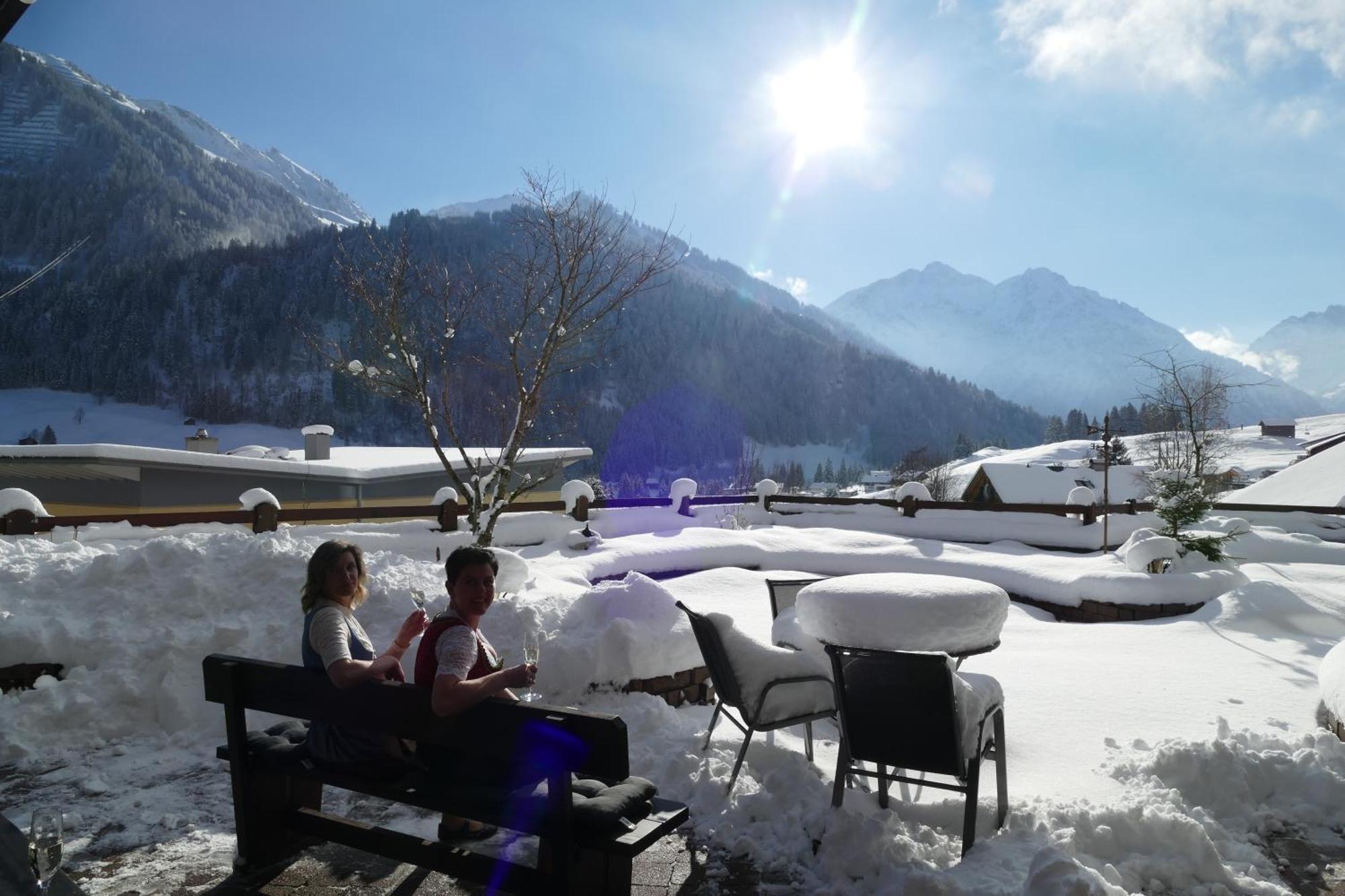 Auszeit - Hotel Erlebach Riezlern Exterior foto